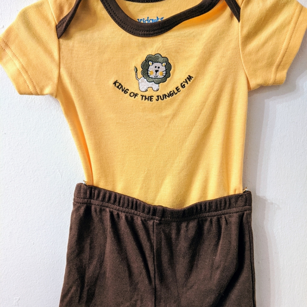 6-9 month matching set